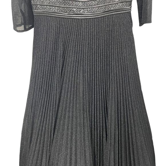Ieena for Mac Duggal Shimmering Pleated A Line 3/4 Sleeve Gown Black Womens 10 - Picture 6 of 11